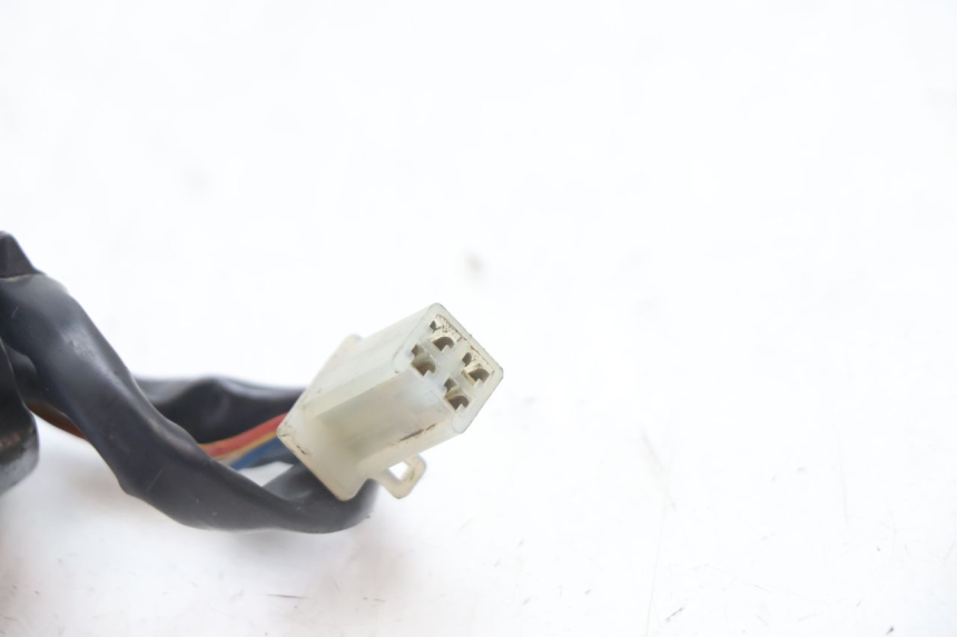 photo de RIGHT SWITCH MBK BOOSTER SPIRIT 50 (1996 - 1999) - Fixing points details