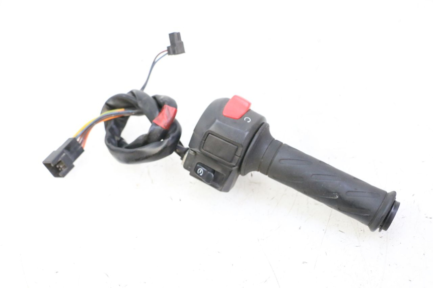 photo de RIGHT HANDLEBAR SWITCH SUZUKI BURGMAN 125 (2007 - 2014) - Main view