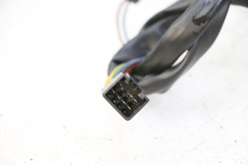 photo de RIGHT HANDLEBAR SWITCH SUZUKI BURGMAN 125 (2007 - 2014) - Alternative perspective