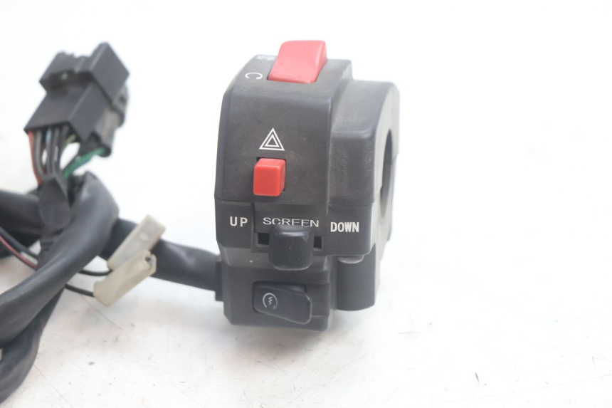 photo de RIGHT SWITCH SUZUKI BURGMAN EXECUTIVE ABS 650 (2006 - 2012) - Component detail