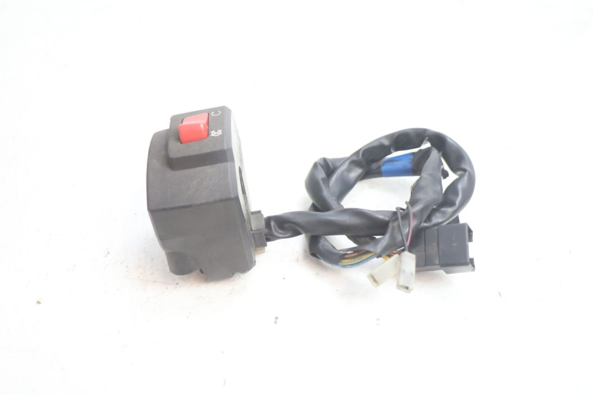 photo de RIGHT SWITCH SUZUKI BURGMAN EXECUTIVE ABS 650 (2006 - 2012) - Zoom on usage condition