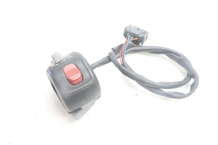 photo de RIGHT HANDLEBAR SWITCH BMW C1 125 (2000 - 2003) - Zoom on usage condition