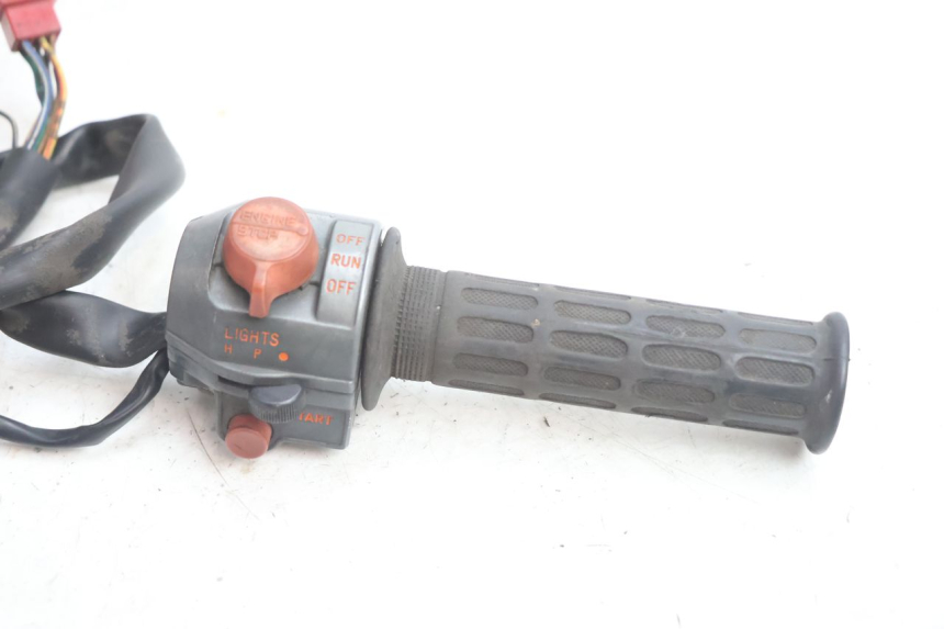 photo de RIGHT SWITCH HONDA CB TWO FIFTY 250 (1991 - 2002) - Component detail