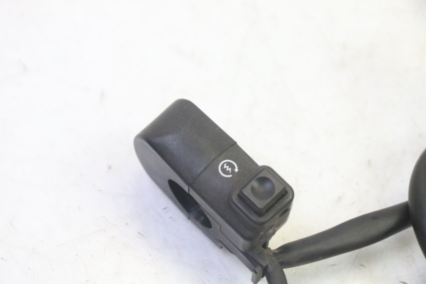 photo de RIGHT SWITCH HONDA CBF 125 (2009 - 2015) - Component detail