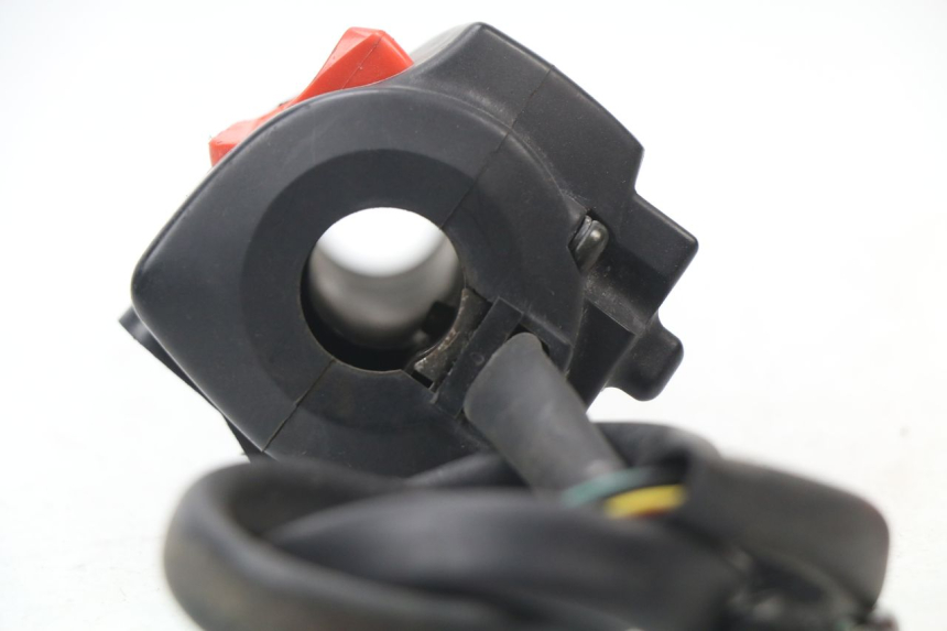 photo de RIGHT SWITCH HONDA CBR 929 RR FIREBLADE 900 (2000 - 2001) - Technical close-up
