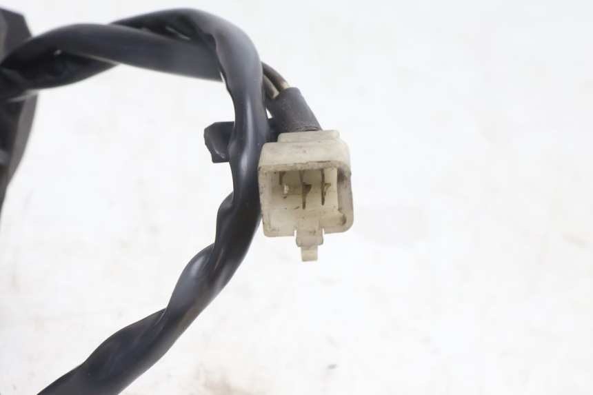 photo de RIGHT HANDLEBAR SWITCH PEUGEOT CITYSTAR 125 (2011 - 2017) - Fixing points details