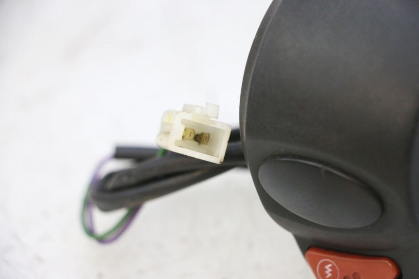 photo de RIGHT HANDLEBAR SWITCH PEUGEOT CITYSTAR 50 (2013 - 2017) - Alternative perspective