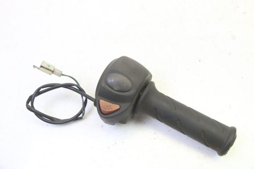 photo de RIGHT HANDLEBAR SWITCH PEUGEOT CITYSTAR 50 (2013 - 2017) - Main view