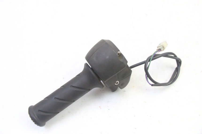 photo de RIGHT HANDLEBAR SWITCH PEUGEOT CITYSTAR 50 (2013 - 2017) - Technical close-up