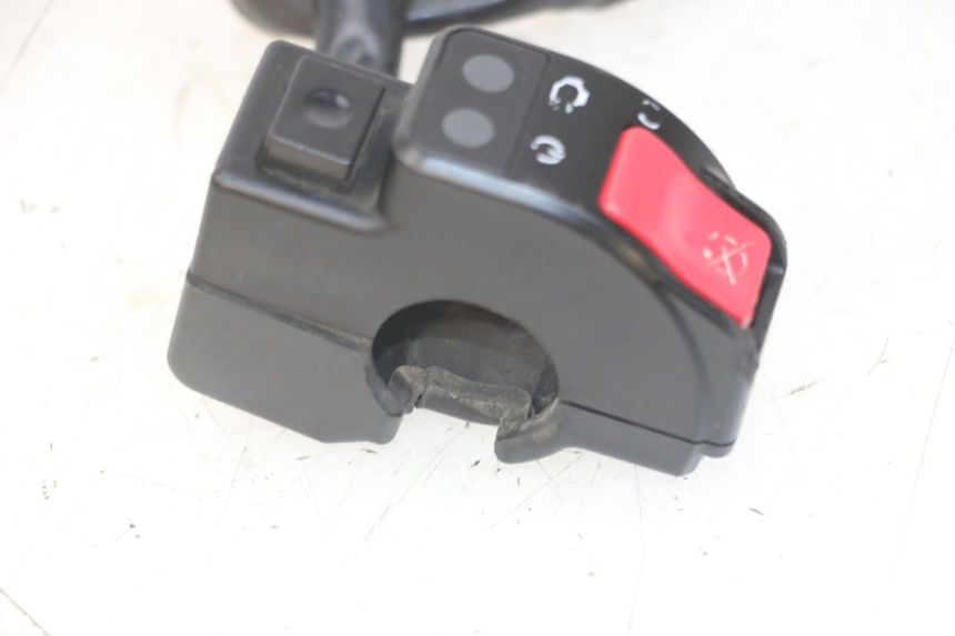 photo de RIGHT SWITCH HONDA CRF-F CRF F 110 (2019 - 2022) - Technical close-up