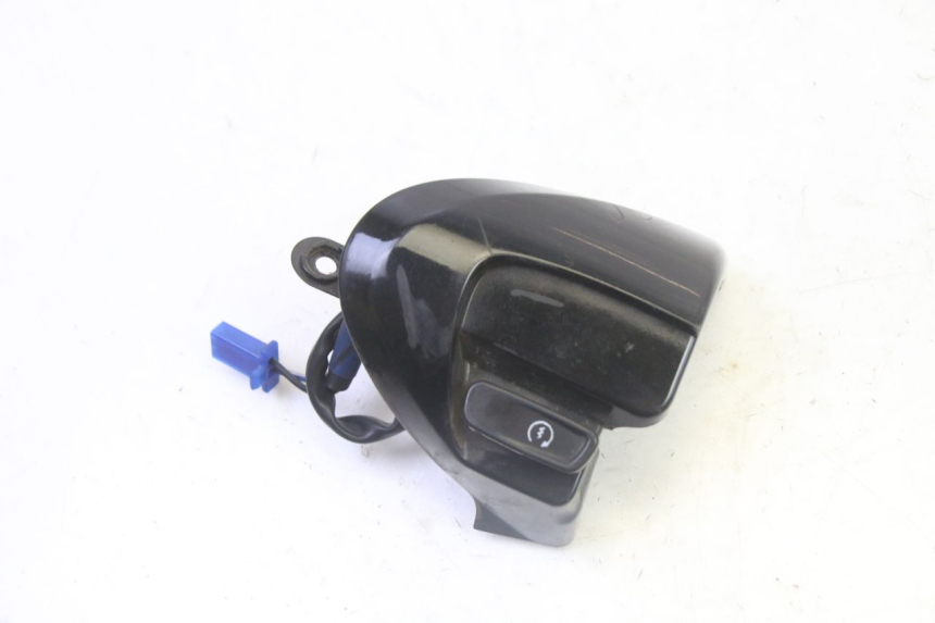 photo de RIGHT SWITCH YAMAHA CYGNUS X INJECTION 125 (2007 - 2013) - Main view