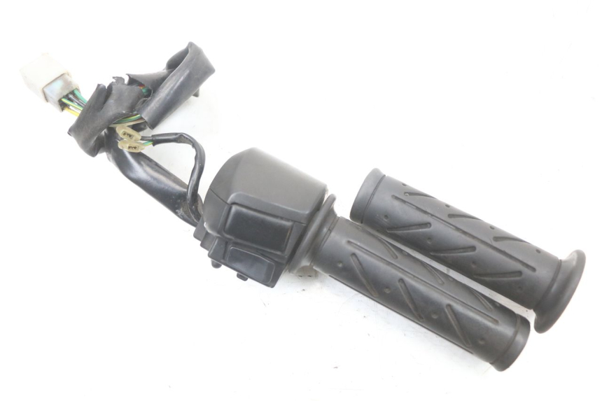 photo de RIGHT HANDLEBAR SWITCH KYMCO DINK 4T 50 (2007 - 2018) - Main view