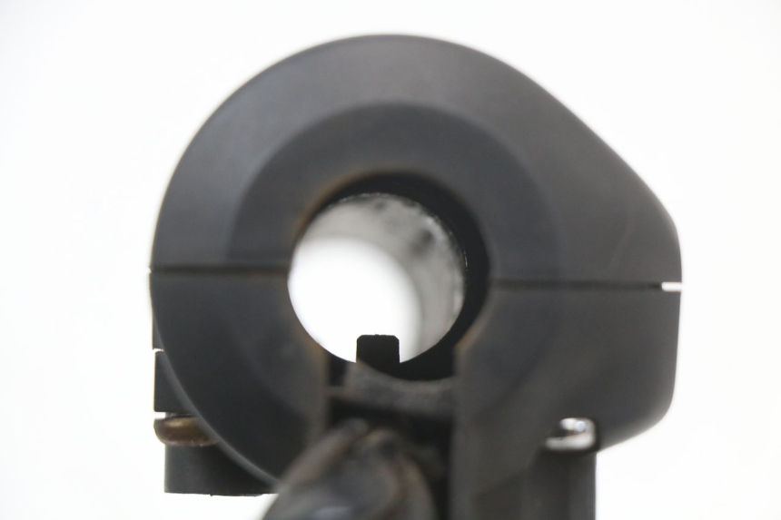 photo de RIGHT HANDLEBAR SWITCH KYMCO DINK 4T 50 (2007 - 2018) - Fixing points details