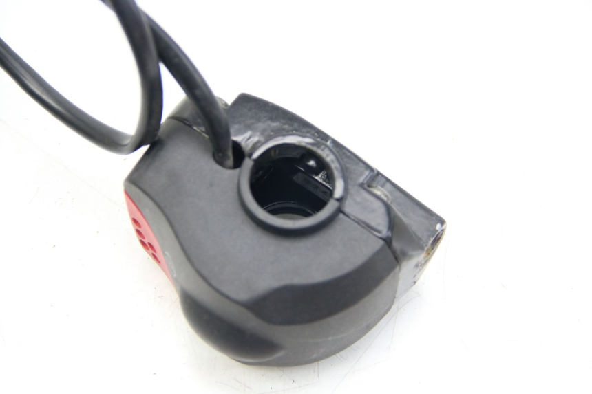 photo de RIGHT HANDLEBAR SWITCH PEUGEOT E-VIVACITY 1 (2012 - 2018) - Alternative perspective