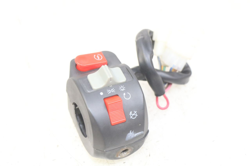 photo de RIGHT HANDLEBAR SWITCH EFUN E2GO 1 (2017 - 2021) - Surface and material condition