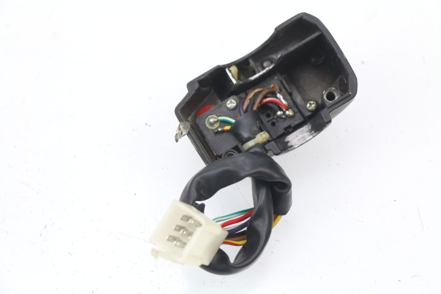photo de RIGHT SWITCH BAOTIAN EAGLE 50 (2009 - 2011) - Component detail