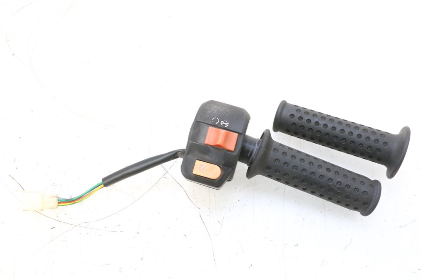 photo de RIGHT HANDLEBAR SWITCH JM MOTORS EVOLIS 4T 50 (2018 - 2022) - Main view