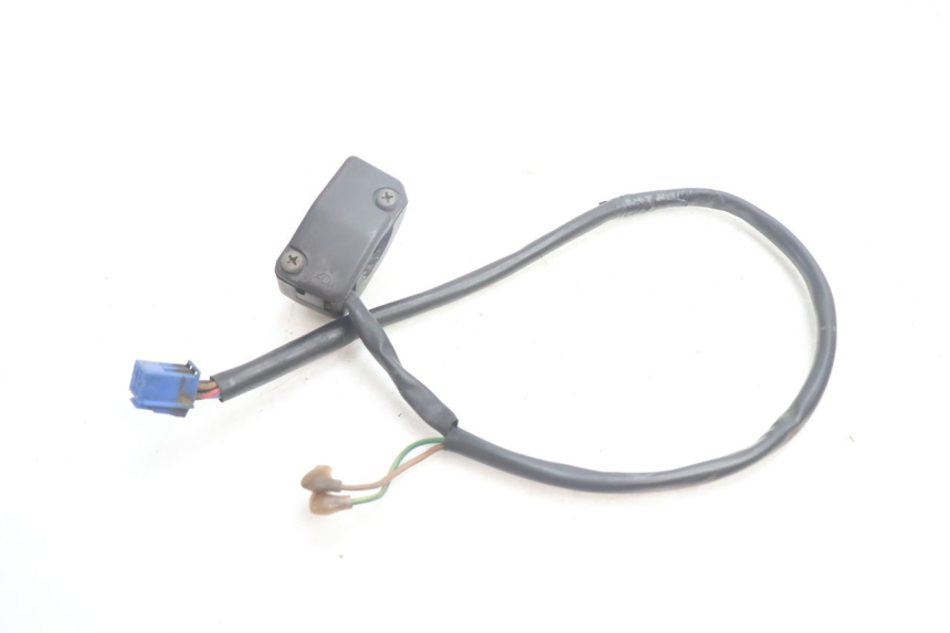 photo de RIGHT SWITCH YAMAHA FJR 1300 (2001 - 2005) - Alternative perspective
