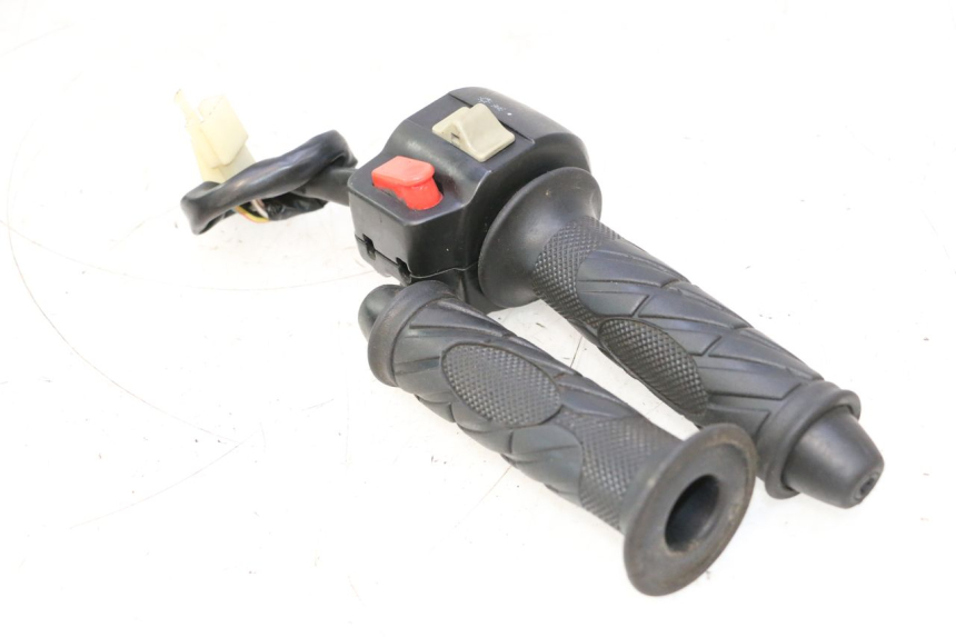photo de RIGHT SWITCH KEEWAY FOCUS 50 (2006 - 2009) - Technical close-up