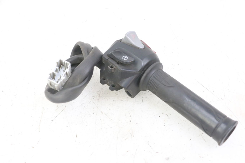 photo de RIGHT SWITCH HONDA FORZA ABS 300 (2013 - 2017) - Component detail