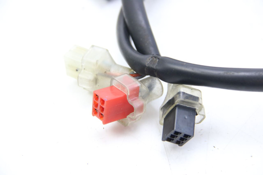 photo de RIGHT HANDLEBAR SWITCH HONDA FORZA 125 (2015 - 2016) - Technical close-up