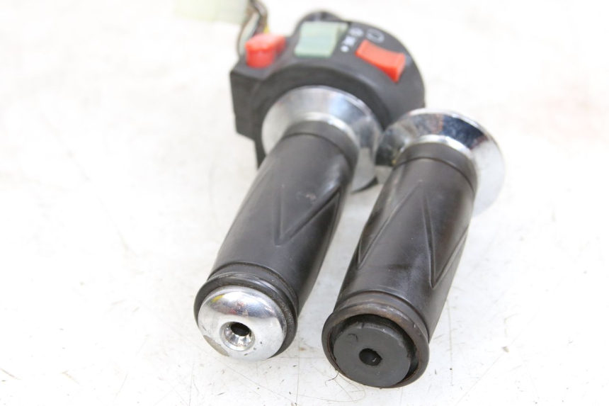 photo de RIGHT SWITCH BAOTIAN FRESH 50 (2004 - 2012) - Product overview