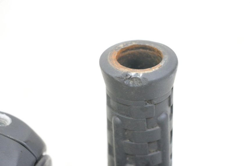 photo de RIGHT SWITCH GOES WIKI 125 (2010 - 2015) - Surface and material condition