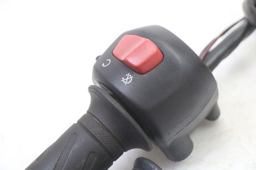 photo de RIGHT SWITCH SUZUKI GS GSE 500 (2001 - 2003) - Product overview