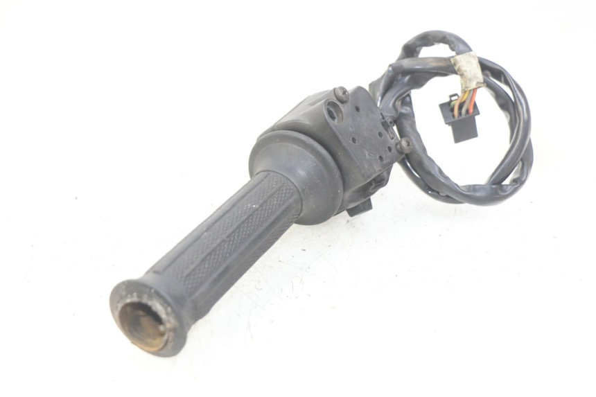 photo de RIGHT HANDLEBAR SWITCH SUZUKI GSX-F GSX  F 1100 (1988 - 1994) - Fixing points details