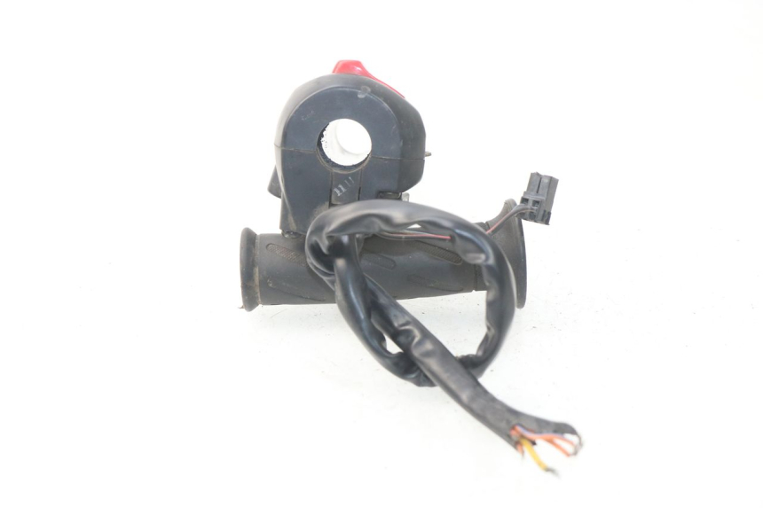 photo de RIGHT SWITCH SUZUKI GSX-R GSXR 600 (2001 - 2003) - Component detail