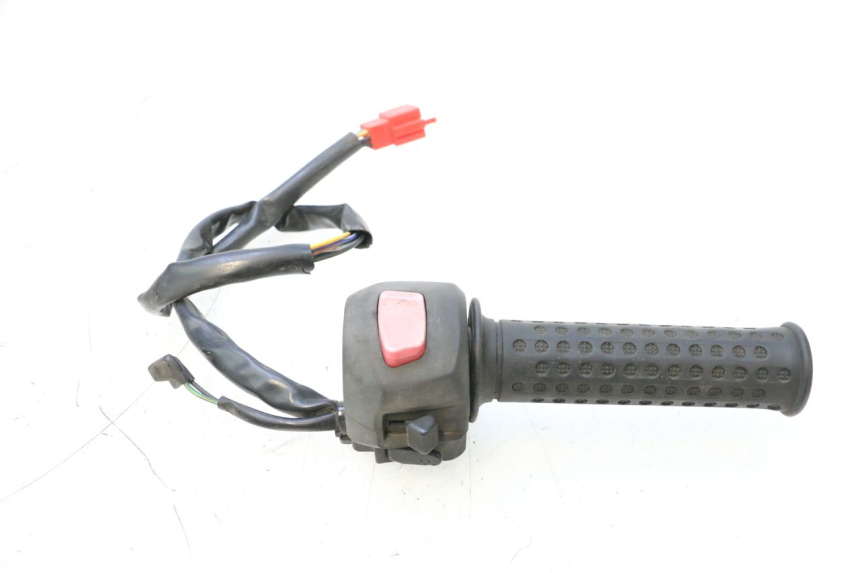photo de RIGHT SWITCH SYM GTS EVO 125 (2009 - 2013) - Main view