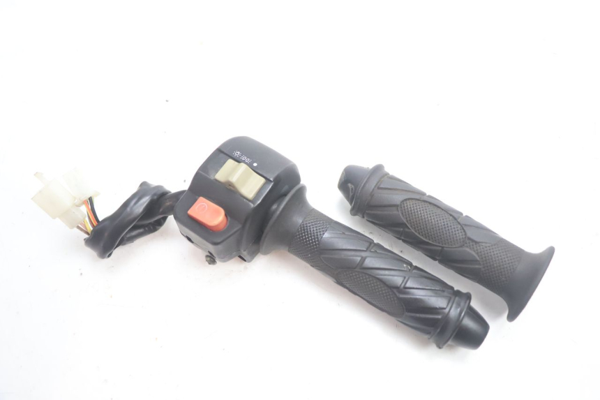 photo de RIGHT SWITCH KEEWAY HURRICANE 50 (2006 - 2019) - Main view