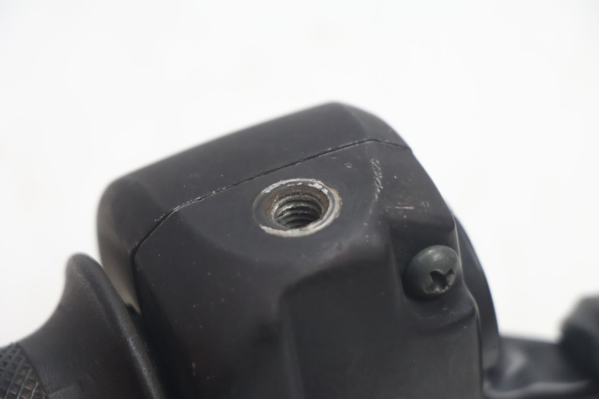photo de RIGHT SWITCH KEEWAY HURRICANE 50 (2006 - 2019) - Fixing points details