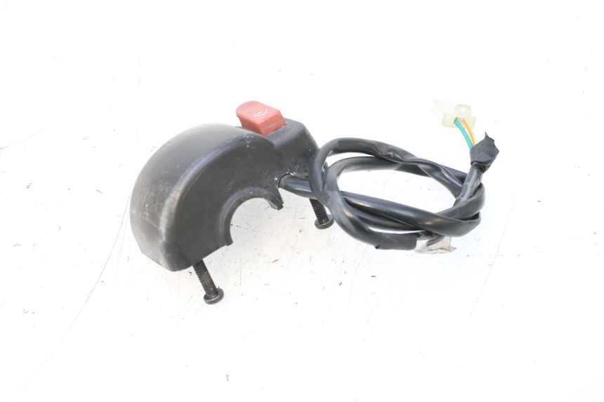 photo de RIGHT HANDLEBAR SWITCH SYM JET 14 4T 50 (2018 - 2022) - Fixing points details