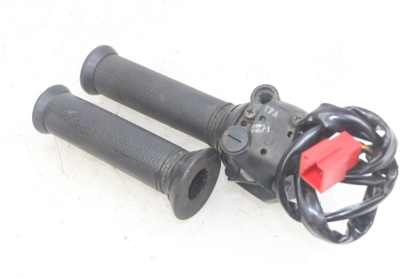 photo de RIGHT HANDLEBAR SWITCH SYM JET SPORT XR 50 (2006 - 2015) - Technical close-up