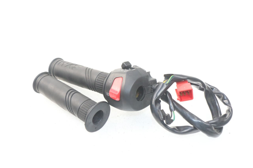 photo de RIGHT SWITCH SYM JOYMAX 250 (2013 - 2017) - Product overview