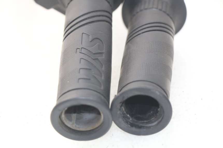 photo de RIGHT SWITCH SYM JOYMAX 250 (2013 - 2017) - Fixing points details