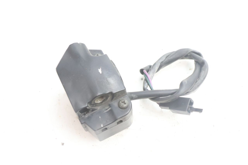 photo de RIGHT HANDLEBAR SWITCH PEUGEOT KISBEE 2T 50 (2010 - 2017) - Alternative perspective