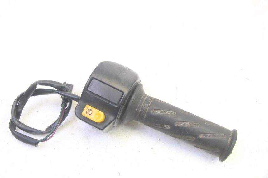 photo de RIGHT HANDLEBAR SWITCH PEUGEOT KISBEE 4T 50 (2010 - 2017) - Main view