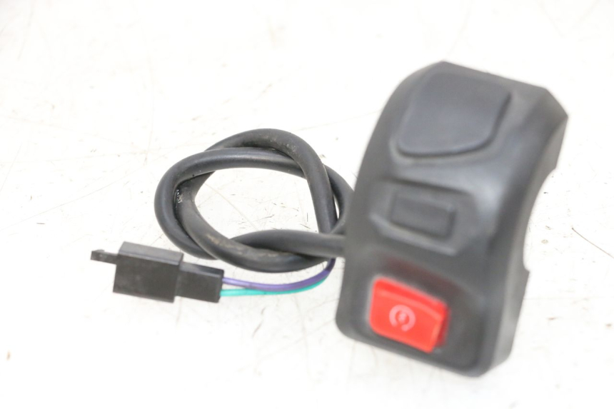 photo de RIGHT HANDLEBAR SWITCH PEUGEOT KISBEE 4T 50 (2010 - 2017) - Main view