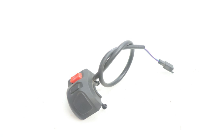 photo de RIGHT HANDLEBAR SWITCH PEUGEOT KISBEE 4T 50 (2018 - 2022) - Zoom on usage condition