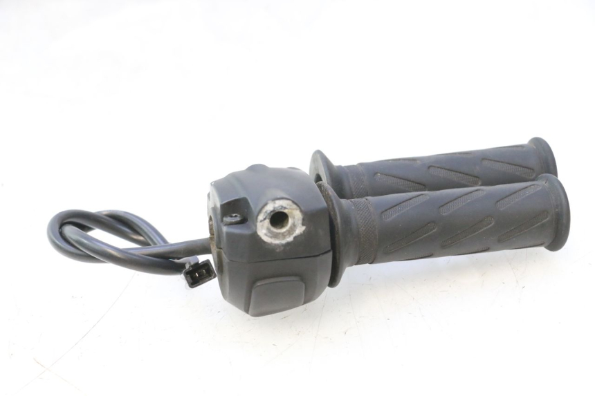 photo de RIGHT SWITCH PEUGEOT KISBEE 4T 50 (2023 - 2026) - Alternative perspective