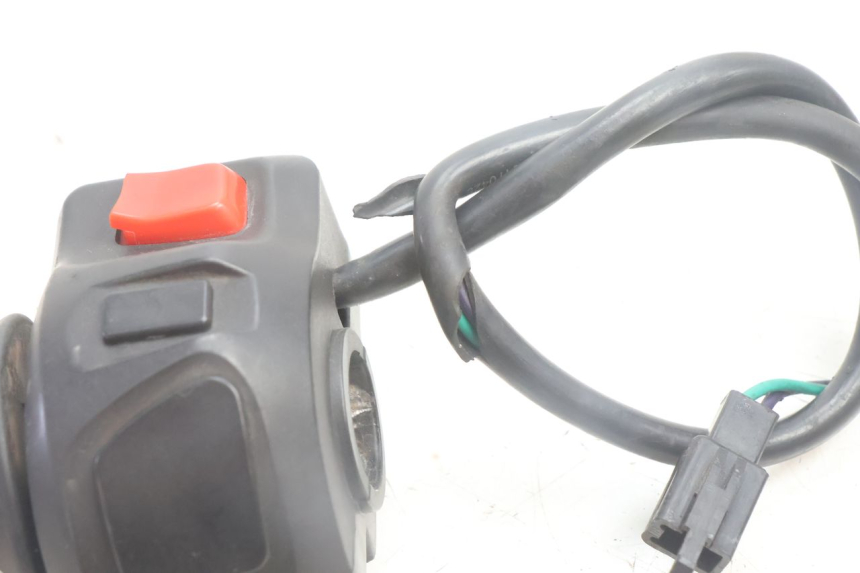 photo de RIGHT HANDLEBAR SWITCH PEUGEOT KISBEE 4T 50 (2010 - 2017) - Product overview