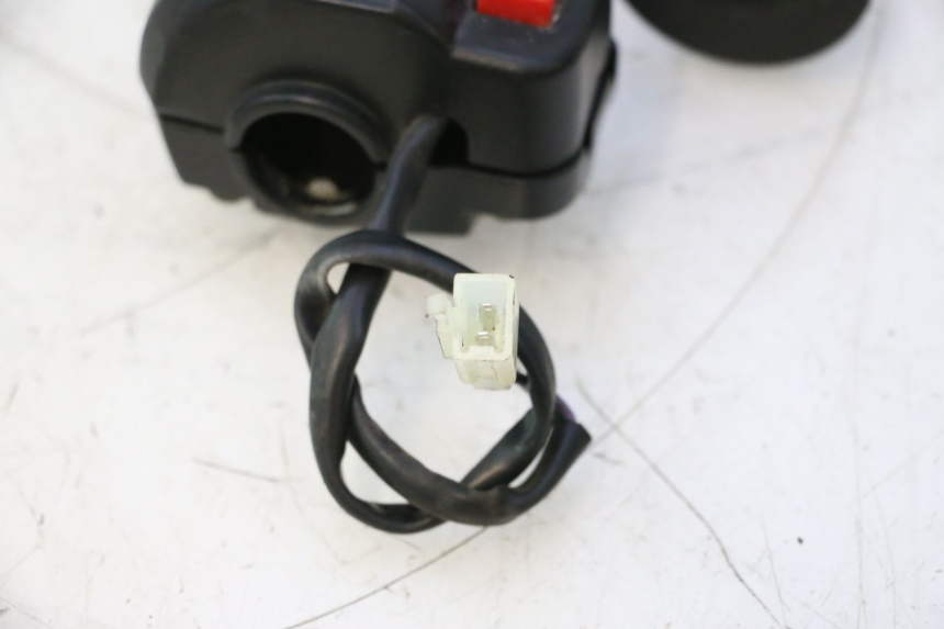 photo de RIGHT SWITCH LONGJIA LJ50QT 8M 2T 50 (2010 - 2017) - Zoom on usage condition
