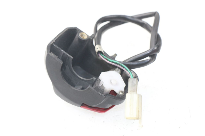photo de RIGHT HANDLEBAR SWITCH PEUGEOT LUDIX 50 (2005 - 2007) - Alternative perspective