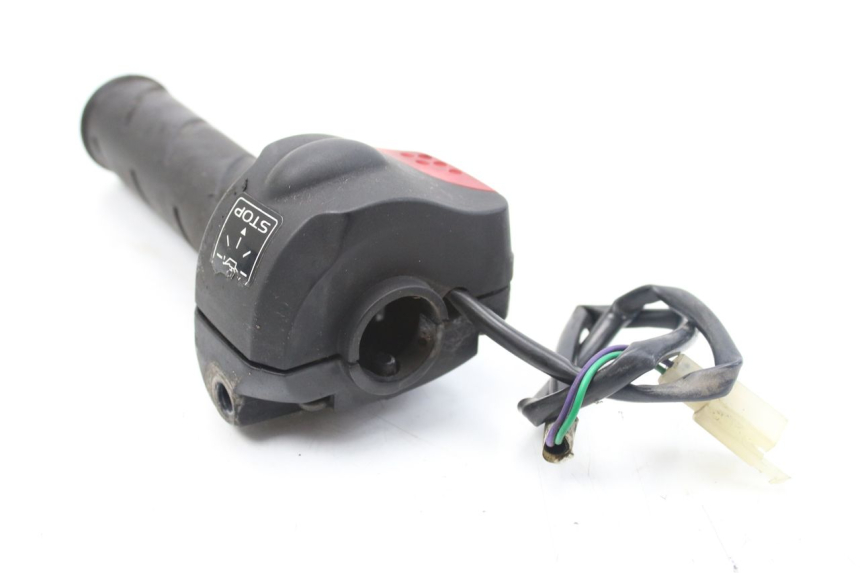 photo de RIGHT HANDLEBAR SWITCH PEUGEOT LUDIX 50 (2008 - 2017) - Checked used part