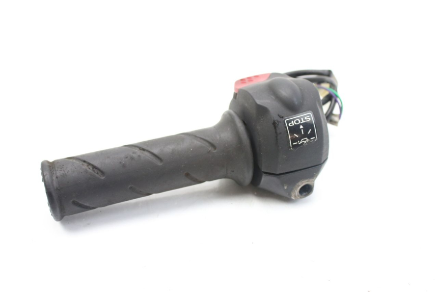 photo de RIGHT HANDLEBAR SWITCH PEUGEOT LUDIX 50 (2008 - 2017) - Markings and original references