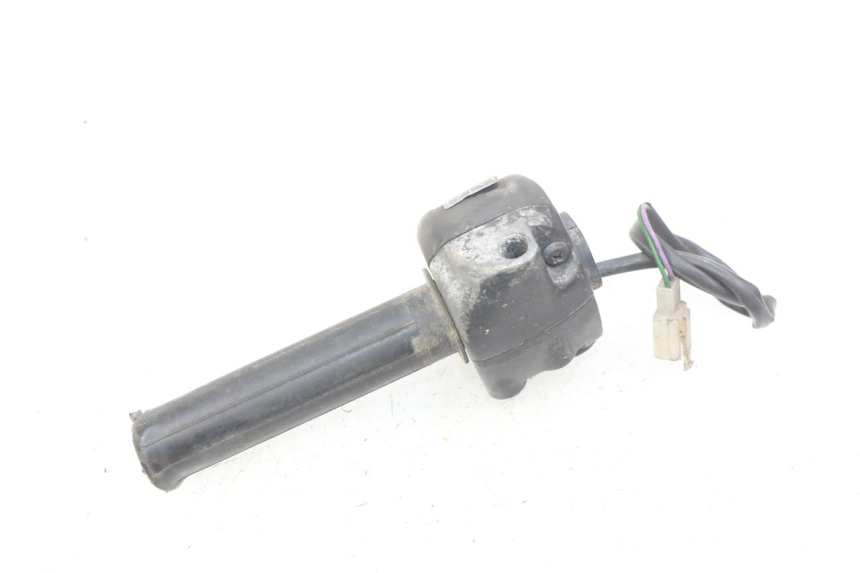 photo de RIGHT HANDLEBAR SWITCH PEUGEOT LUDIX 50 (2005 - 2007) - Component detail