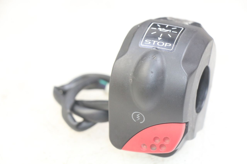 photo de RIGHT HANDLEBAR SWITCH PEUGEOT LUDIX 50 (2008 - 2017) - Main view
