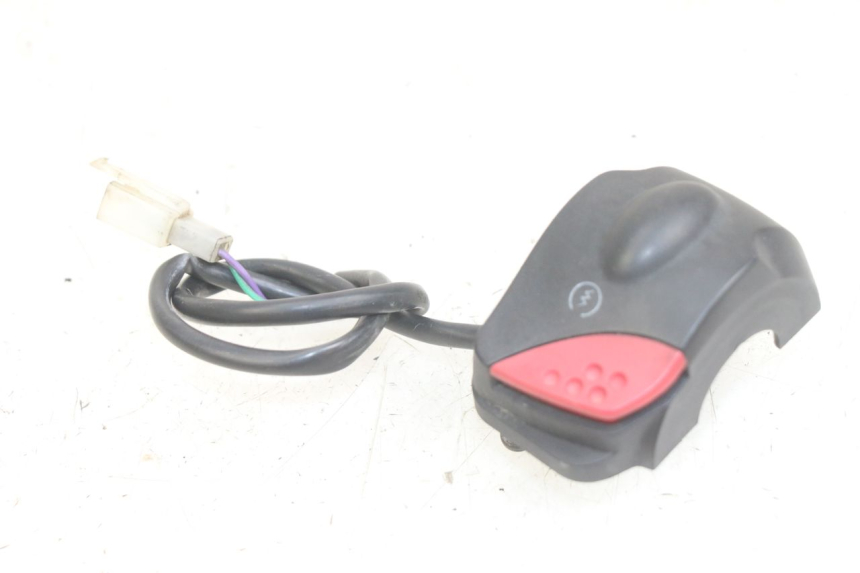 photo de RIGHT HANDLEBAR SWITCH PEUGEOT LUDIX 50 (2005 - 2007) - Main view